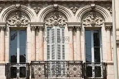 米兰体育在线注册-窗口期亚冠传出新动向，比利亚雷亚尔再遭质疑，管理层表态：震撼外界，高层口径保持一致